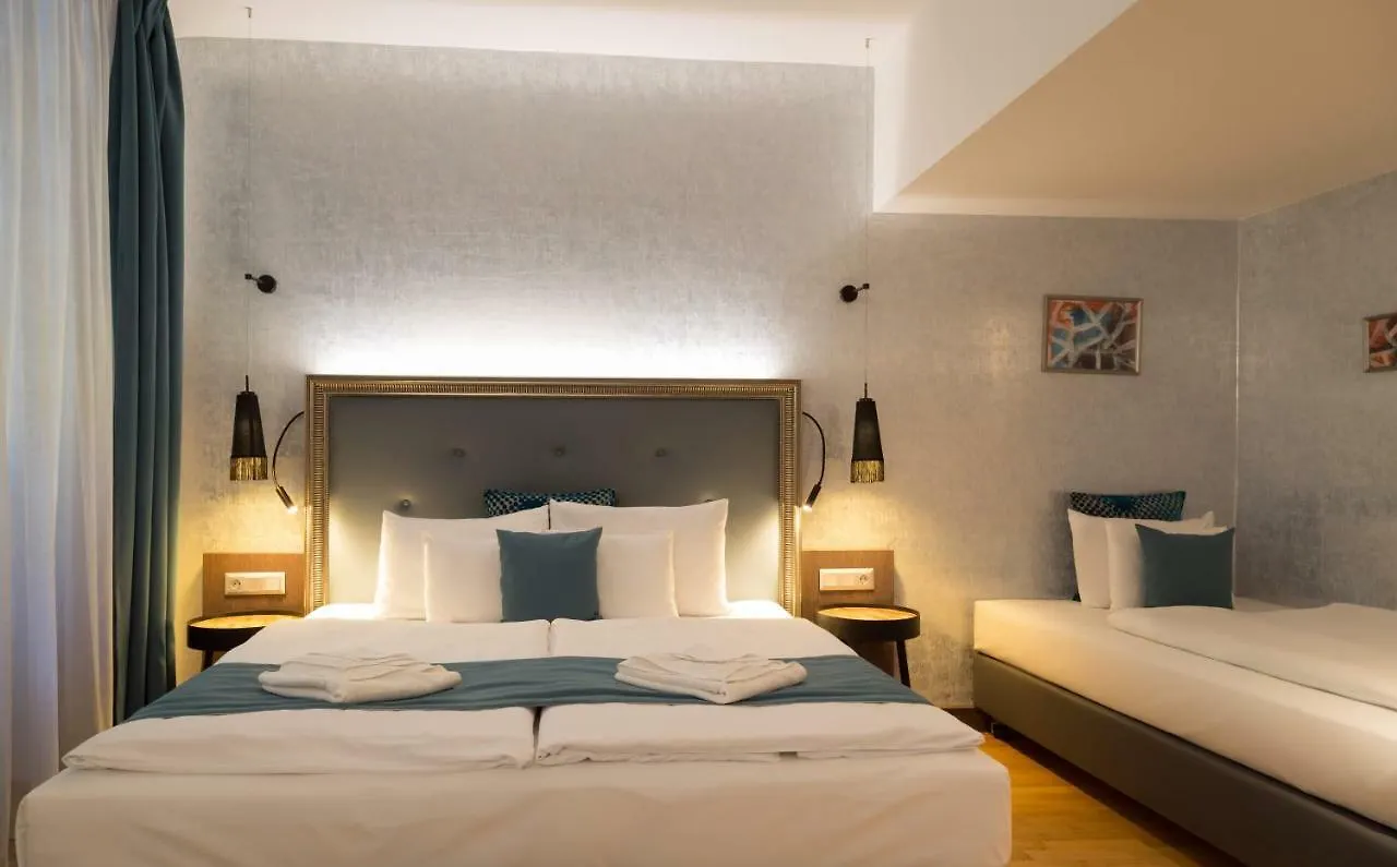 Hotel Memories בודפשט 4*,  הונגריה