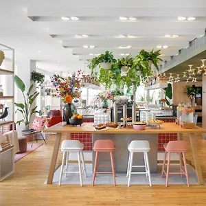 Apart Otel Zoku ****