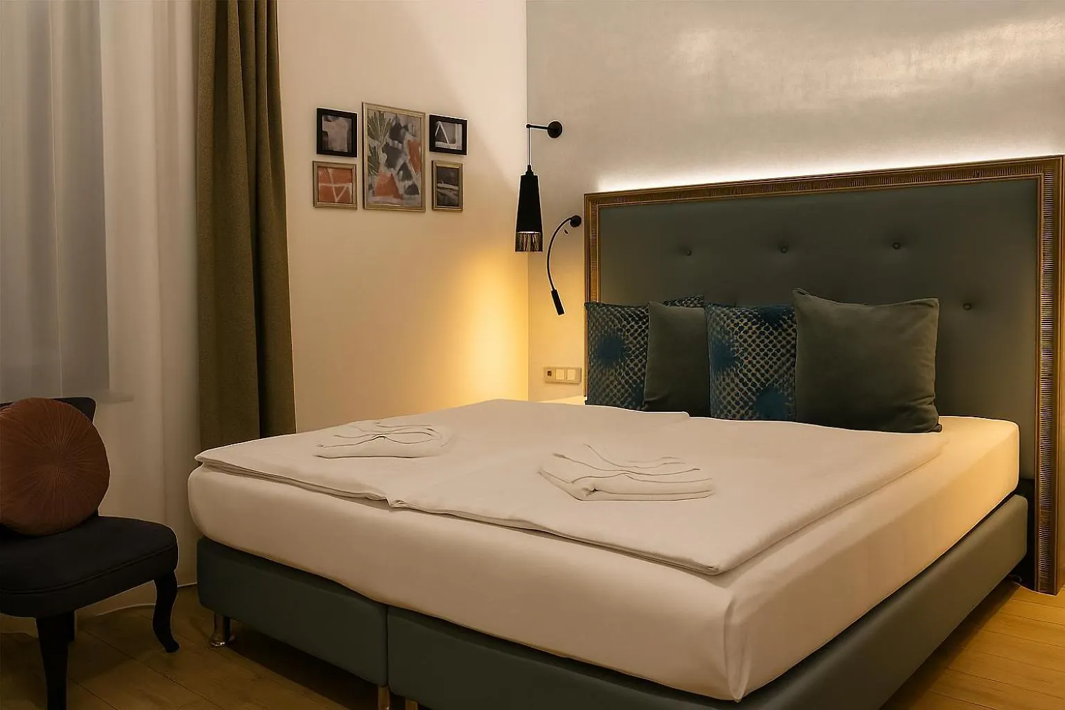 Hotel Memories Будапешт 4*,  Венгрия